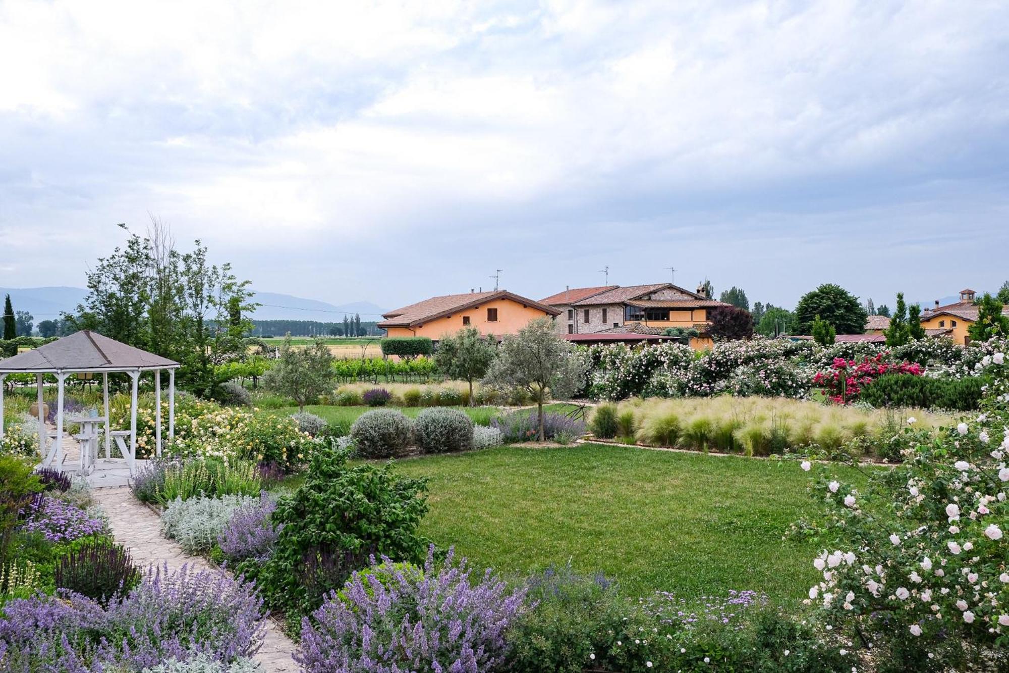 Il Fienile Di Assisi 빌라 외부 사진